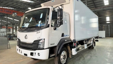Giá Lăn Bánh Chenglong L3 160Hp 6.5 Tấn Thùng Đông Lạnh 7m7