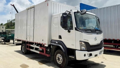 Giá Chenglong 5 Tấn L3 160Hp Thùng Kín 5m8 2026