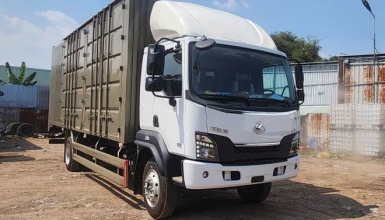 Giá Lăn Bánh Chenglong L3 160Hp 6.4 Tấn Thùng Kín Cont 2 Cửa Hông 8m
