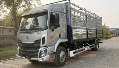 Giá Chenglong M3 6 Máy 200Hp 8.5 Tấn Thùng Mui Bạt 8m3