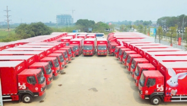 Giá Lăn Bánh Chenglong L3 160Hp 5 Tấn Thùng Kín 5m9