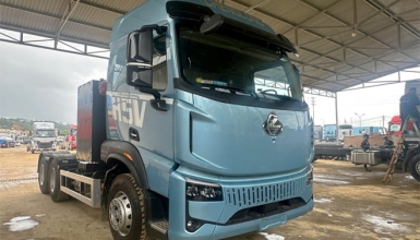 Giá Lăn Bánh Đầu Kéo Điện 2 Cầu Chenglong H5V EV620