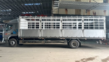 Giá Chenglong M3 4 Máy 220Hp 8 Tấn Mui Bạt Bửng Nhôm 9m9