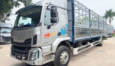 Giá Chenglong M3 4 Máy 220Hp 8.4 Tấn Mui Bạt 9m9