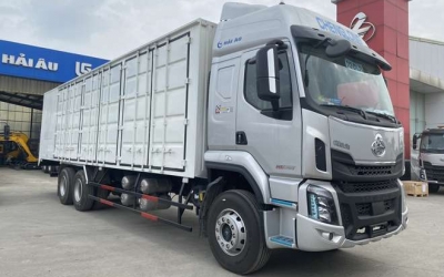 Chenglong H5 3 Chân Cầu Lết 13.5 Tấn Thùng Kín Cont 9m9