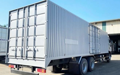 Chenglong H5 3 Chân Cầu Thật 12.7 Tấn Thùng Kín Cont 9m5