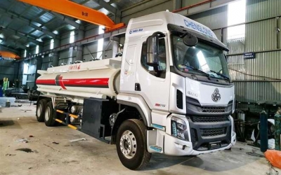 Xe Bồn Chở Xăng Dầu Chenglong H5 270Hp 3 Chân 17 Khối
