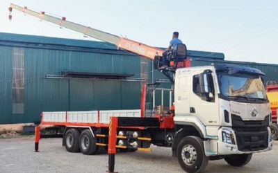 Chenglong H5 3 Chân 9 Tấn Gắn Cần Cẩu Kanglim 8 Tấn