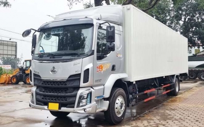 Chenglong M3 180Hp 8.5 Tấn Thùng Kín Cont 8m2