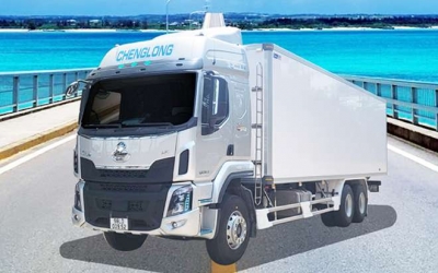 Chenglong H5 3 Chân Cầu Lết 13.5 Tấn Thùng Bảo Ôn 9m7