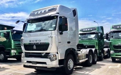 Đầu Kéo 2 Cầu Howo 420Hp