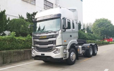 Đầu Kéo 2 Cầu Jac 385Hp