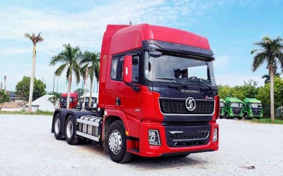 Đầu Kéo 2 Cầu Shacman 400Hp
