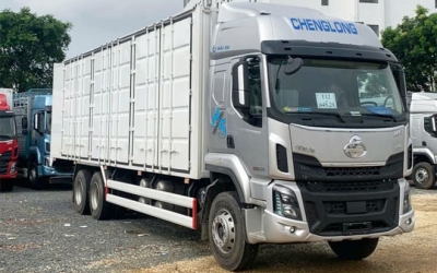 Chenglong H5 6x2 260Hp 13.5 Tấn Thùng Kín Cont 3CH 9m9