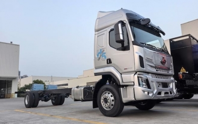 Xe Tải 8 Tấn Chenglong H5 240Hp