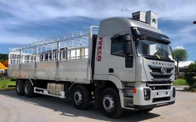 Xe Tải Iveco Hongyan 4 Chân 18 Tấn