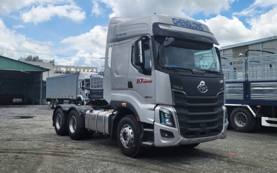 Xe Đầu Kéo 2 Cầu Chenglong H7 385Hp