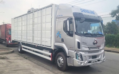 Chenglong H5 4 Máy 240Hp 7.8 Tấn Kín Cont 3CH 9m9