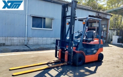 Xe Nâng Điện Toyota 2 Tấn