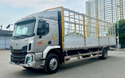 Chenglong M3 4 Máy 200Hp 8.1 Tấn Mui Bạt Bửng Nhôm 9m9