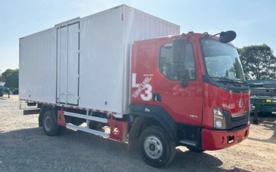 Chenglong L3 160Hp 5 Tấn Thùng Kín 5m9