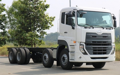 Xe Tải 18 Tấn UD Trucks CGE350 4 Chân