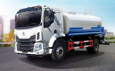 XE BỒN PHUN NƯỚC