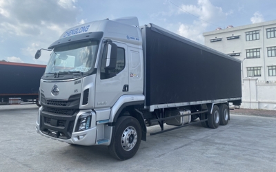 Chenglong H5 3 Chân 14.6 Tấn Chở Két Chai 9m9