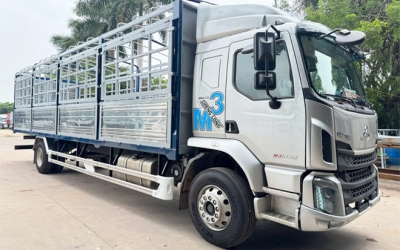 Chenglong M3 4 Máy 220Hp 8.4 Tấn Thùng Mui Bạt 9m9
