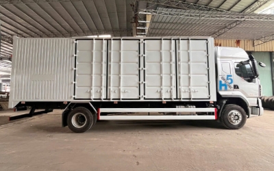 Chenglong H5 6 Máy 245Hp 7.9 Tấn Thùng Kín Cont 8m3