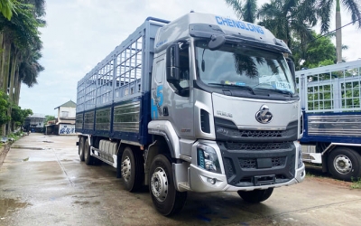 Chenglong H5 8x2 310Hp 18 Tấn Thùng Mui Bat 9m9