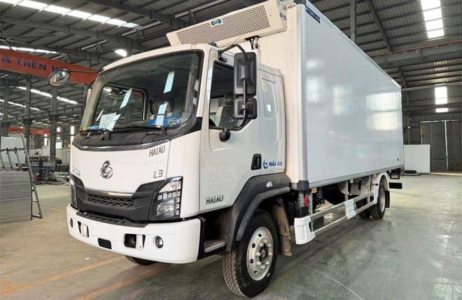 Giá Lăn Bánh Chenglong L3 160Hp 6.5 Tấn Thùng Đông Lạnh 7m7 Mới Nhất