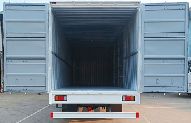 Kết cấu thùng kín Container chắc chắn