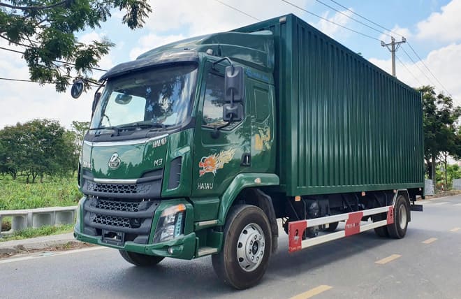 Đỉnh Cao Vận Tải Chenglong M3 170HP 8.8 Tấn Thùng Kín Cont Bửng Nâng