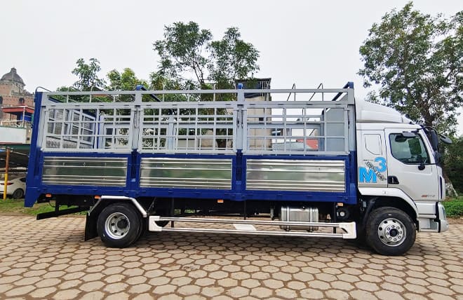 Thiết Kế Thùng Dài 7m6 Và Hệ Thống Bửng Nâng Tiện Lợi