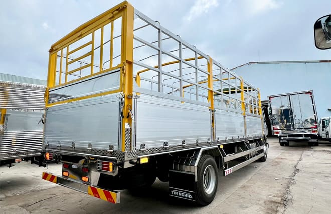 Đánh Giá Từ Người Sử Dụng Chenglong M3 170Hp 9.4 Tấn Mui Bạt Bửng Nhôm 7m4