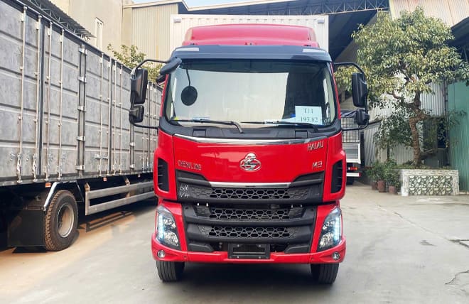 Hình 1: Chenglong M3 200Hp 7.5 Tấn Thùng Kín Cont 9m9