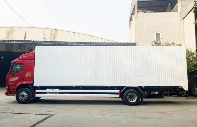 Hình 6: Chenglong M3 200Hp 7.5 Tấn Thùng Kín Cont 9m9