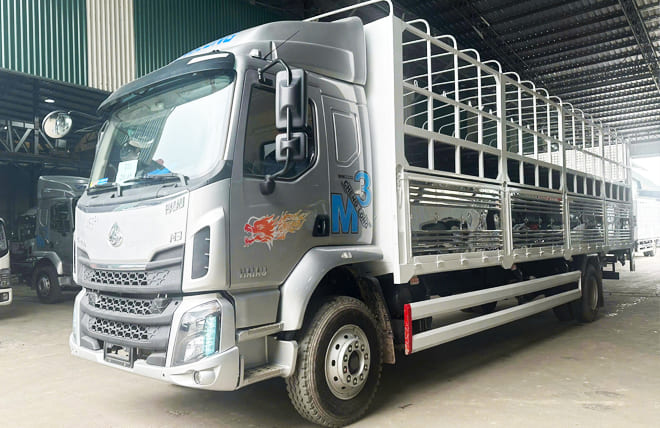 Cam Kết Giá Lăn Bánh Chenglong M3 6.6 Tấn Chở Mô Tô Xe Máy 2 Tầng Thùng Dài 9m9 Rẻ Nhất