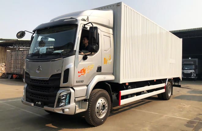 Kết Luận Chenglong M3 200Hp 7.7 Tấn Thùng Kín Cont 8m3