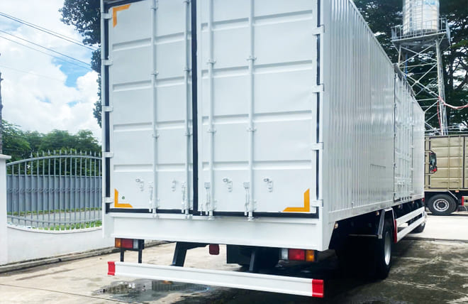 Tải trọng 7.8 tấn, tối ưu cho vận chuyển hàng hóa