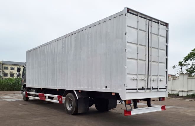 Chassis chắc chắn, phù hợp khai thác hàng hóa
