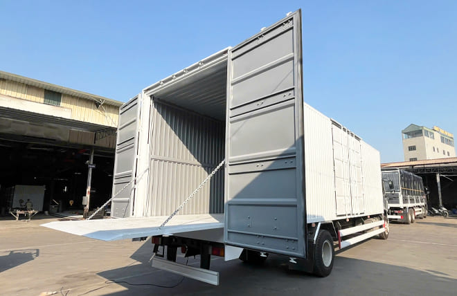 Cam kết giá lăn bánh cạnh tranh trên thị trường