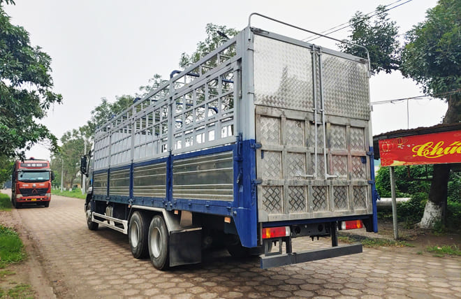 Khả năng vận hành mạnh mẽ trên mọi cung đường
