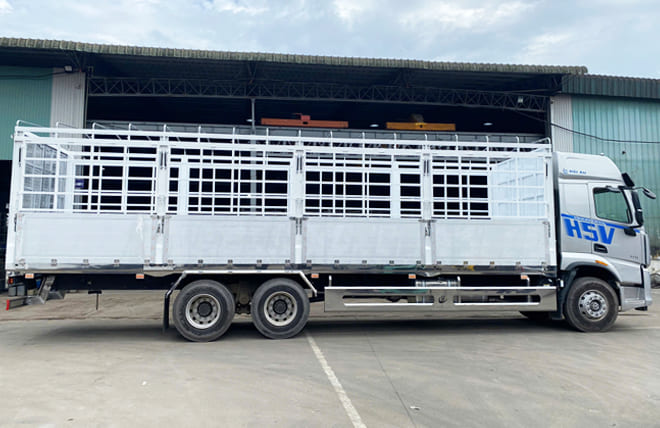Thùng mui bạt bửng nhôm 9m9 thuận tiện cho nhiều loại hàng