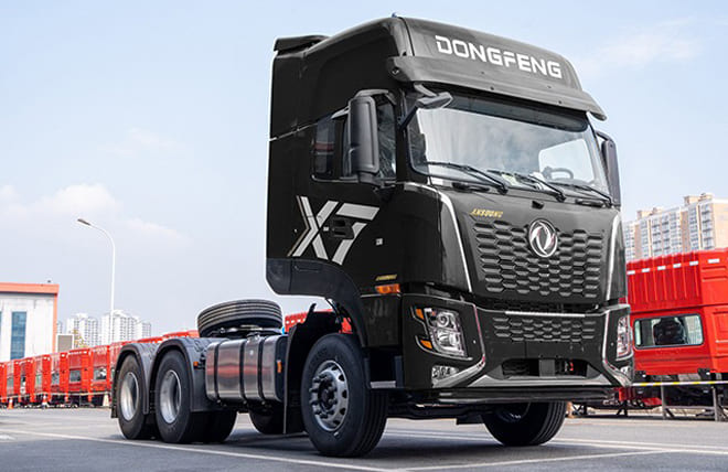 Hình 5: Xe đầu kéo Dongfeng X7 Yuchai 420HP