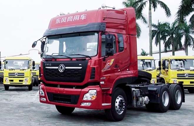 Hình 7: Xe Đầu Kéo 2 Cầu Dongfeng 400Hp