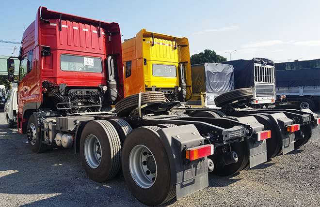 Hình 6: Xe Đầu Kéo 2 Cầu Dongfeng 420Hp