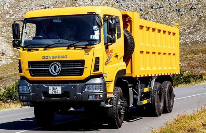 Hình 5: Xe Ben 3 Chân Dongfeng