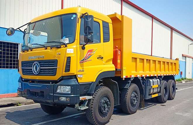 Hình 2: Xe Ben 4 Chân Dongfeng